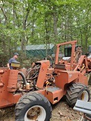 Ditch Witch R65 Trencher w/Vibratory Plow. Needs Motor.