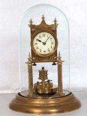 EARLY ANTIQUE ANNIVERSARY CLOCK - JAHRESUHRENFABRIK working DISC PENDULUM patent