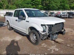 F150      2019 High Mounted Stop Light 2137508