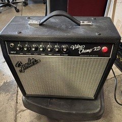 Fender Vibro Champ XD PR 736 Combo Guitar Amplifier 5W Vacuum Tube Electric Gui…