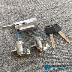 For 1991-1998 Toyota Land Cruiser Ignition Lock Cylinder Assembly 69057-60030 US