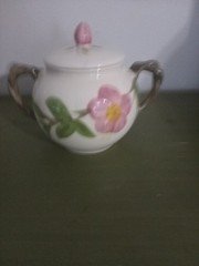 Franciscan Desert Rose Earthenware Covered Sugar Bowl Made in England