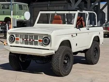 This is a picture showing 1974 Ford Bronco Wimbledon white