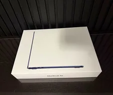 This is a picture showing Apple MacBook Air 13" midnight M4 24GB RAM 512GB SSD Touch ID (2025)