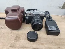 This is a picture showing Fuji Fujifilm X-T10 16.3MP Digital Mirrorless Camera w 18-55mm SUPER EBC XF LENS