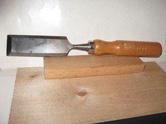 Golden Horse Brand 1 1/2" Bevel Edge Chisel 12" Long - NICE - China