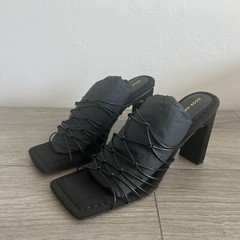 Good American Womens Black Caged Neoprene Mule Size 11 NIB