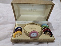 Gucci 1100 Women’s Quartz Bangle Watch Gold Tone w/ Interchangeable Bezels Box