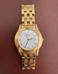 Gucci 5400M Quartz Date Water Resistant White Roman Dial 34mm Gold SS