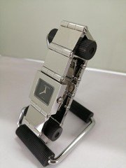 Gucci Quartz Watch 600l Used