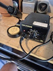 Hakko 936 with 907 Handpiece & Extra Tips!