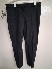 H&M Women's Black Dress Pants Size 14 with pockets. Only worn two times.