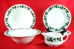 Homer Laughlin GREEN IVY VINE 2 Serving Bowls 2 Soup Bowls 1 Creamer (5 Pieces)