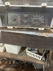 Instrument Cluster Isuzu Pup With Tach