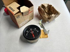 International Tachometer NOS P/N 997534C91 C91 3-1/2" OEM Free Shipping