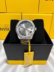 Invicta Men’s 42mm Quartz Watch Silver/Green Sunburst Dial Roman. 