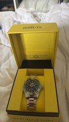 Invicta Pro Diver Men's Quartz 40mm Black Dial Green Bezel SS Bracelet Box