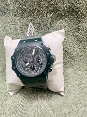 Invicta Racing Men Model 69657 - Men's Watch Quartz
