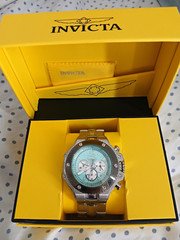 Invicta Reserve Men's Quartz Chronograph 24-Hour Date Turquoise Dial Watch Box