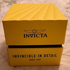 Invicta Women’s Gold Tone Quartz Watch Glitter Dial 100m Box/Manual