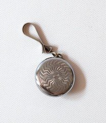 Ketchum McDougal Retractable Silver Tone  Brooch Fob, 1", Chain Extends to 15.5"