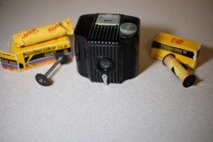 Kodak - Baby Brownie - Bakelite with (4) Rolls 127 Film