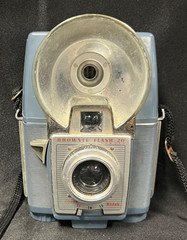 Kodak Brownie Flash 20 Film Camera Vtg Working Shutter TESTED & WORKS