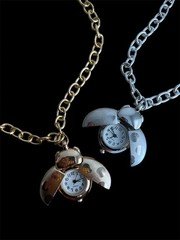 Ladybug Pocket Watch Small Opening Wings Display Dial