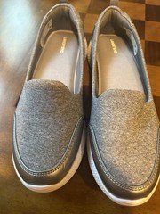 Lands' End Women's Gray Slip-On Flats US 7.5 Synthetic Cap Toe Round