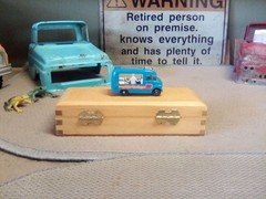 Lot-058-Matchbox Commer Ice Cream Canteen by Lesney, #47