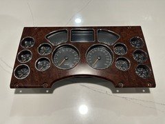 Mack CXU613 Instrumental Cluster 21543432