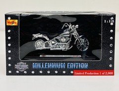 Maisto 1:18 Harley Davidson FXSTS Springer Softail Millennium Edition New Sealed