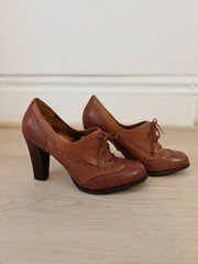 Marc Fisher Vintage Tan leather lace up brogue heels, coquette 40s style heels