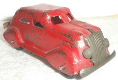 MARX 4" red 1930s CHRYSLER AIRFLOW Pressed Steel Toy Car TRAIN FLATCAR LOAD
