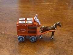 Matchbox/Lesney regular wheels #7a Horse Drawn Milk Float GOLD horse collar 1954
