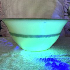 McKee Custard Glass w/ Green Band Rim Stripe, Bell Style Mixing Bowl 9”