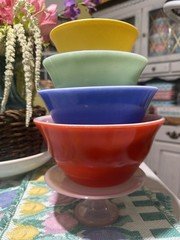 McKee Primary Bell Mixing Bowls Set Super Rare HTF 