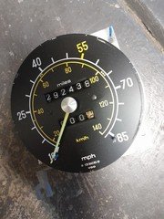 MERCEDES BENZ W123 300D 85MPH SPEEDOMETER VDO 1235428501 OE WORKING TAKE OUT