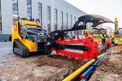 Mini Skid Steer Trencher Attachment Fit Toro Dingo Hydraulic Ditch Digger