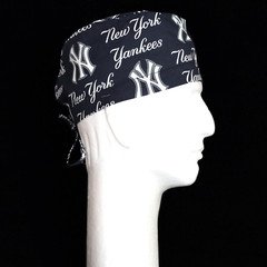 MLB New York Yankees on Black Theme Scrub Hat