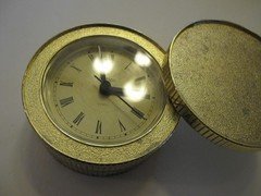 Natico gold tabletop clock
