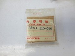NEW Genuine Honda OEM NOS XR75 Kick Gear 28211-115-010