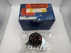 NEW NOS DZMO Genuine Mercedes-Benz Tachometer Clock Speedometer W124 A1245421116