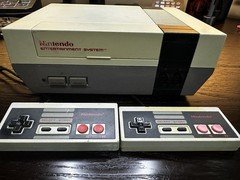 Nintendo Entertainment System - Gray (NES-001) With Two Controllers - For Parts
