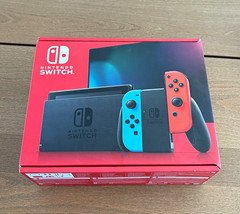 Nintendo Switch Console 32GB w/ Dock AC Adapter Box & MarioKart 8 Deluxe