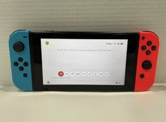 Nintendo Switch Console V2 — HAC-001(-01) - 32GB Tested & Reset