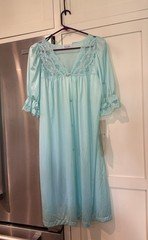 NWT VTG Vanity Fair Glisanda Luxurious Satin Tricot Lace Peignoir Robe Sz S Blue