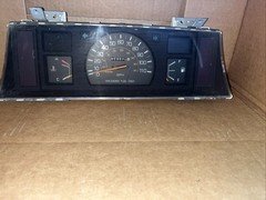 OEM 1987 TOYOTA PICKUP 2WD STANDARD SPEEDOMETER 89489 115-620