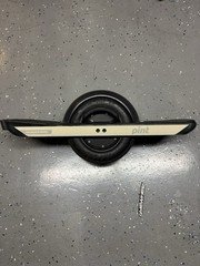 Onewheel Pint Black - 43 Miles - Excellent Condition