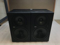 Pair of Mackie HR824 High Resolution Studio Monitors Speakers READ Description